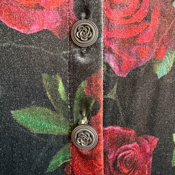 🍀sold🍀NWT - Dolls Kill Widow - Velvet Rose Duster with Faux Fur - Picture 7 of 12